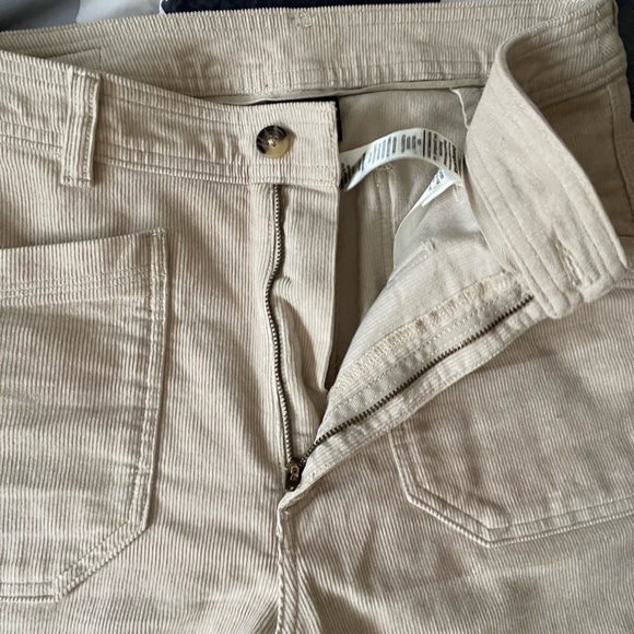 Patagonia women’s Corduroy Pants in Tan - Picture 4 of 6